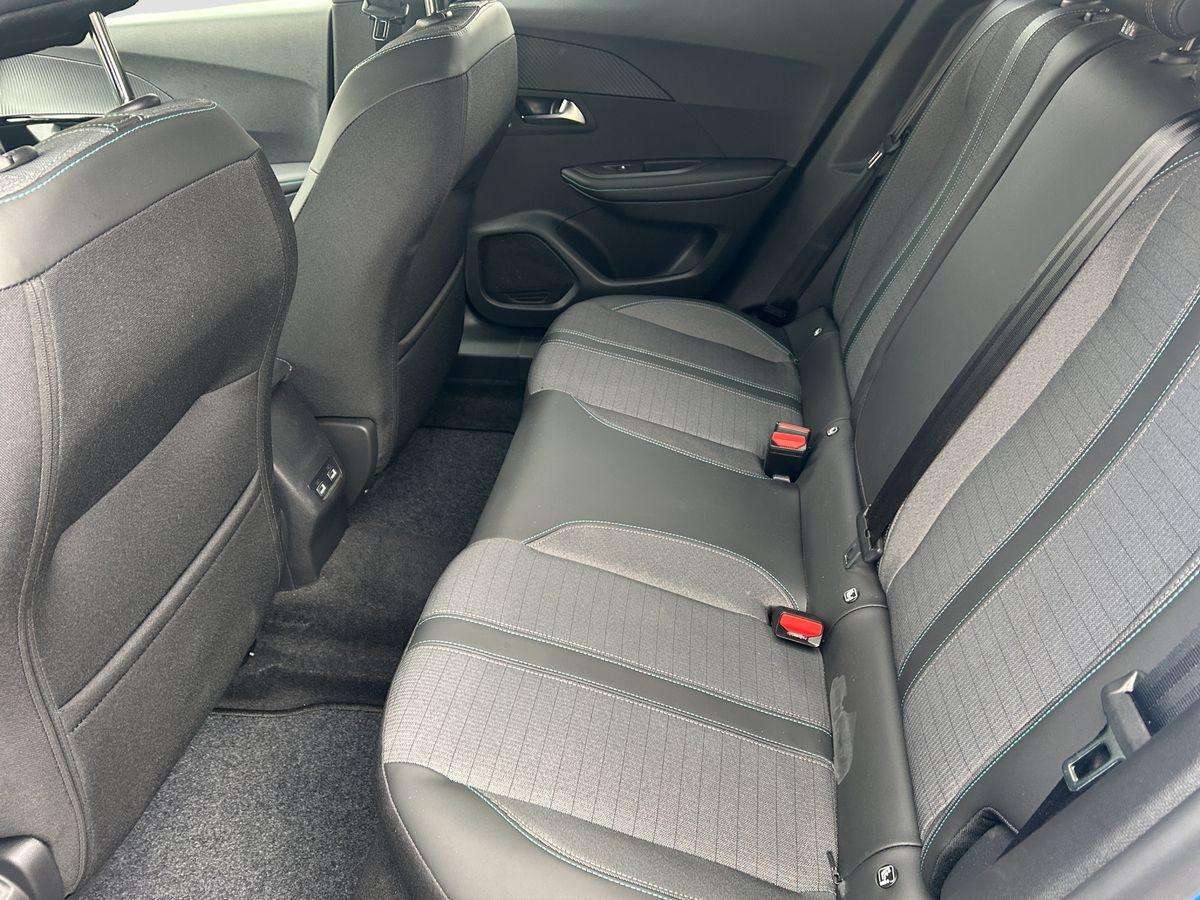 Fahrzeugbild eines Peugeot 2008