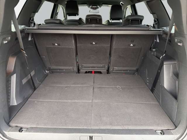 Fahrzeugbild eines Peugeot 5008
