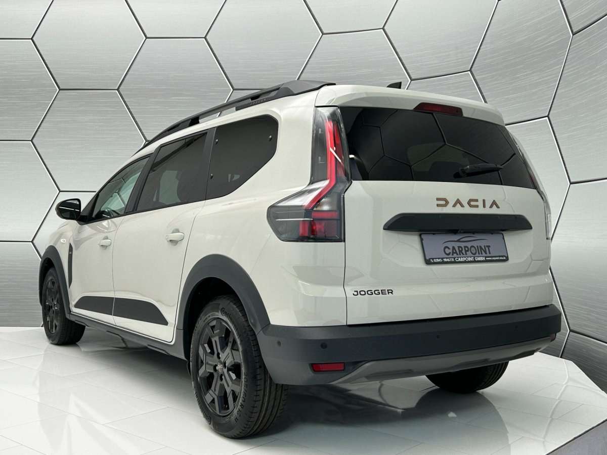 Fahrzeugbild eines Dacia Jogger