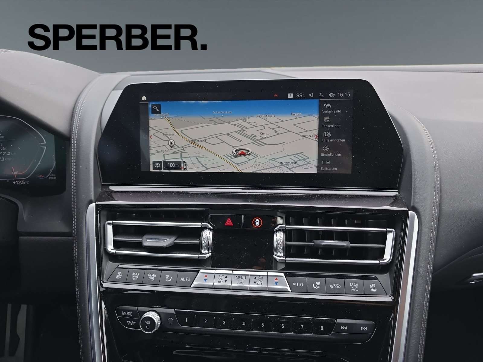 Fahrzeugbild eines BMW 8er-Reihe