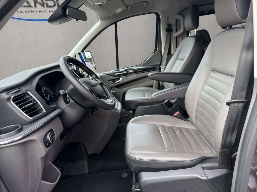 Fahrzeugbild eines Ford Tourneo Custom