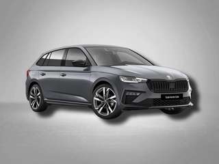 Schräge Frontansicht auf einen Skoda Scala , freigestellt