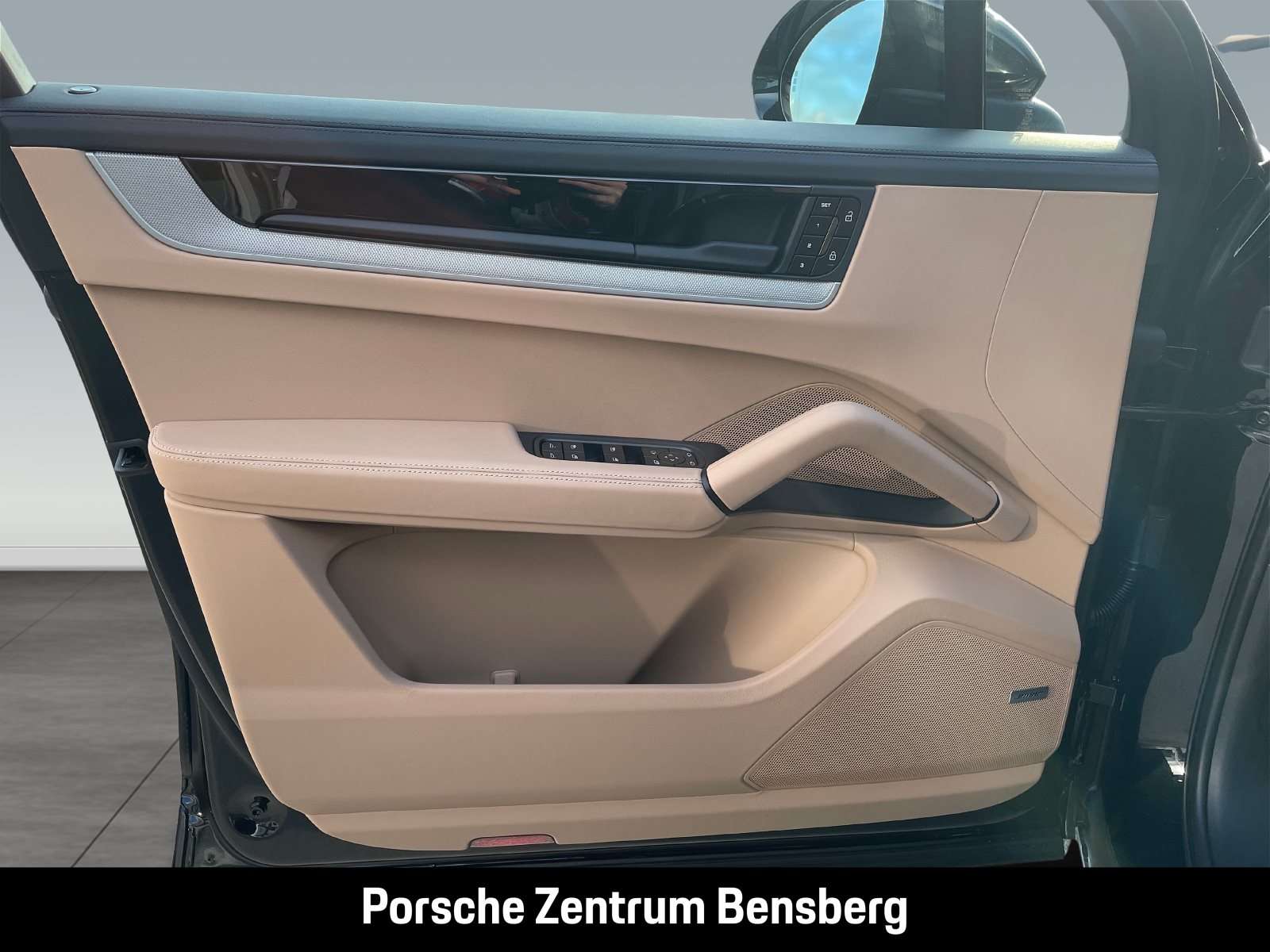 Fahrzeugbild eines Porsche Cayenne