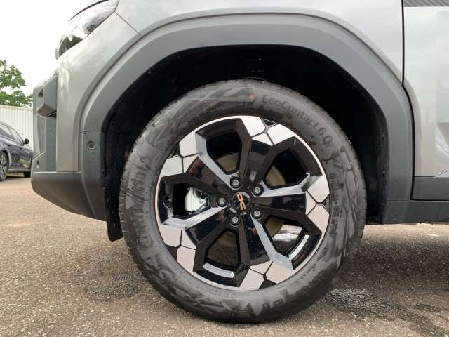 Fahrzeugbild eines Dacia Bigster