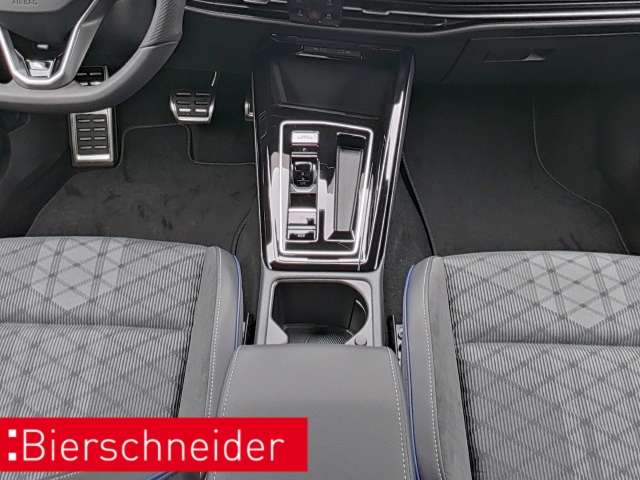 Fahrzeugbild eines Volkswagen Golf