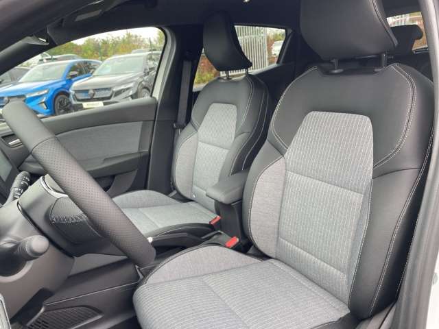 Fahrzeugbild eines Renault Clio