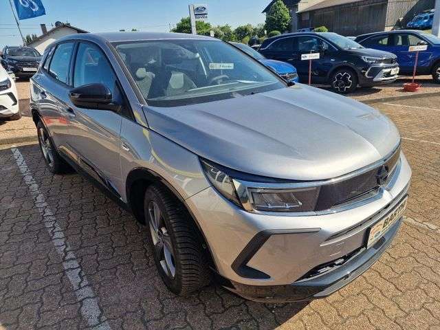 Fahrzeugbild eines Opel Grandland X
