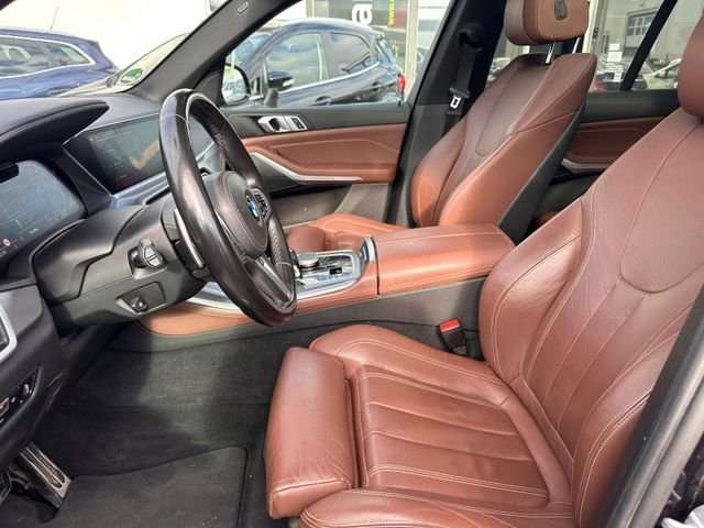 Fahrzeugbild eines BMW X5