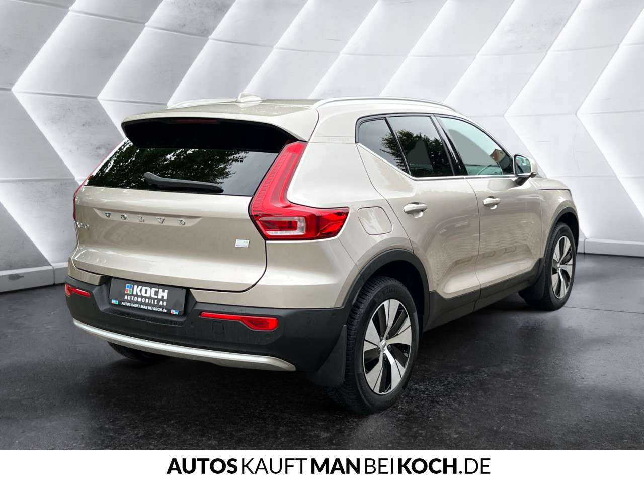 Fahrzeugbild eines Volvo XC40