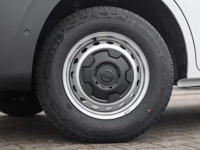 Fahrzeugbild eines Nissan Interstar