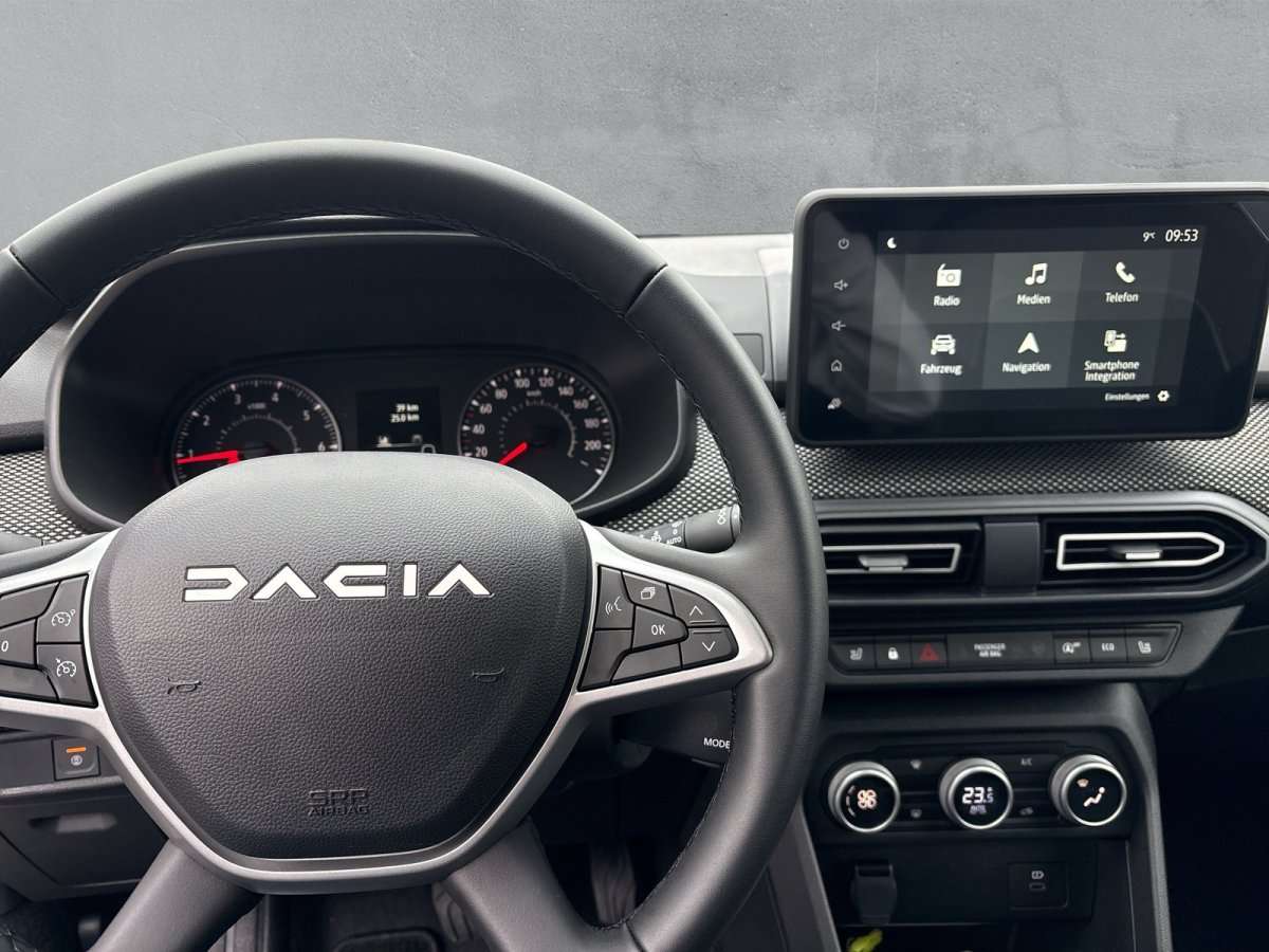 Fahrzeugbild eines Dacia Sandero