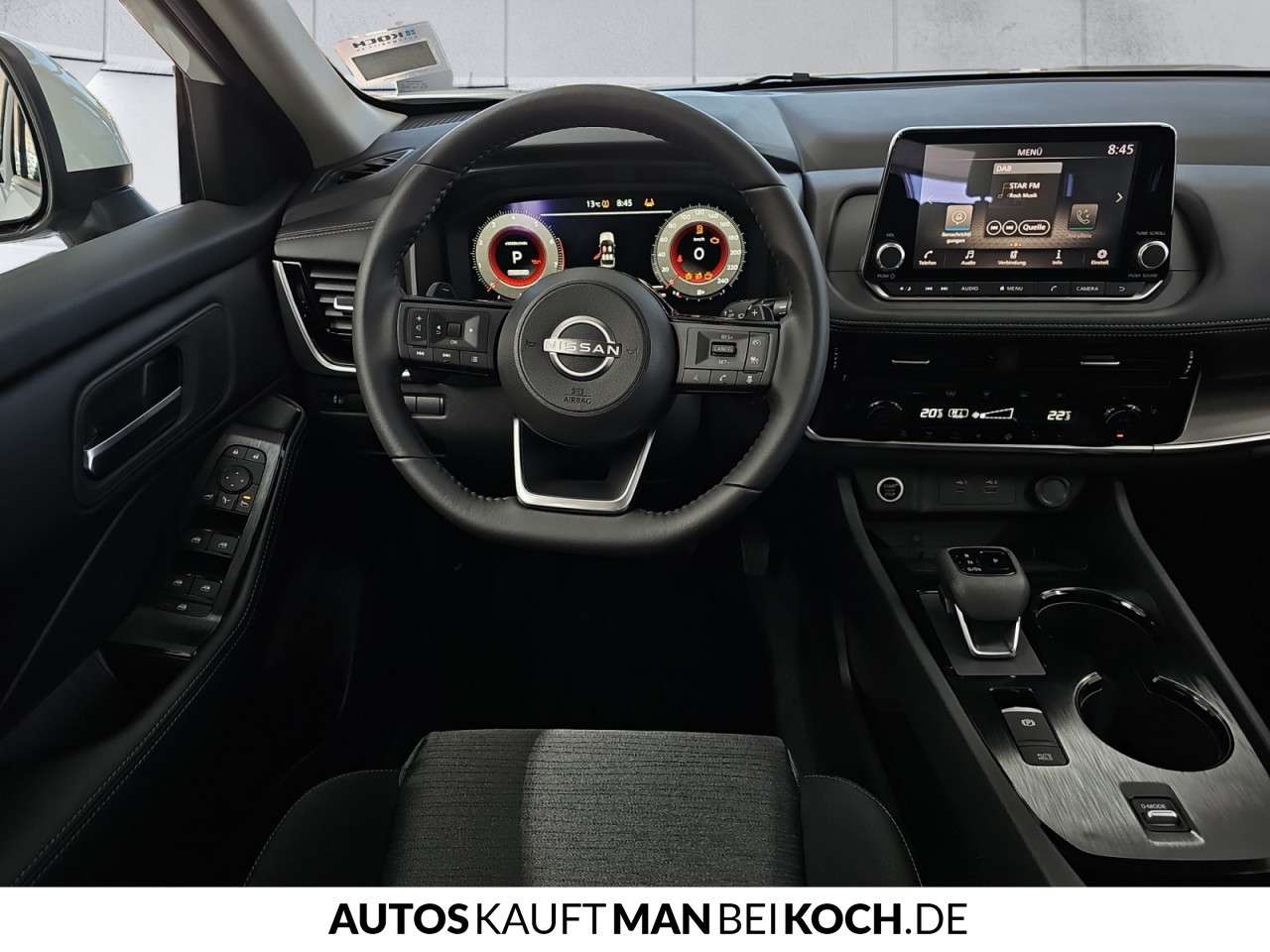 Fahrzeugbild eines Nissan X-TRAIL