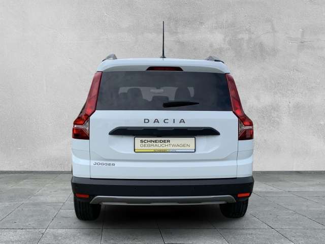 Fahrzeugbild eines Dacia Jogger