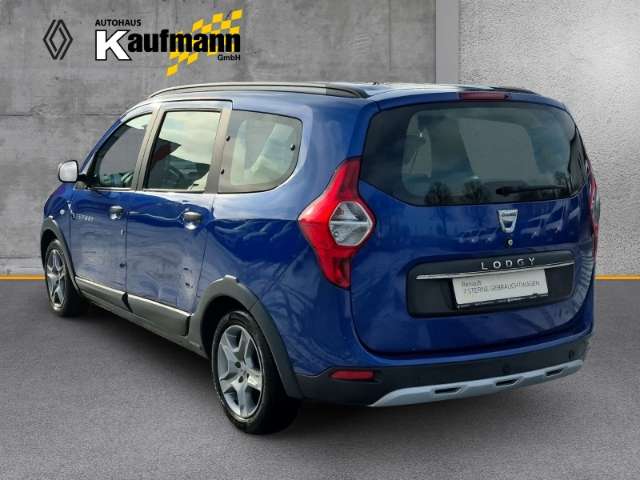 Fahrzeugbild eines Dacia Lodgy