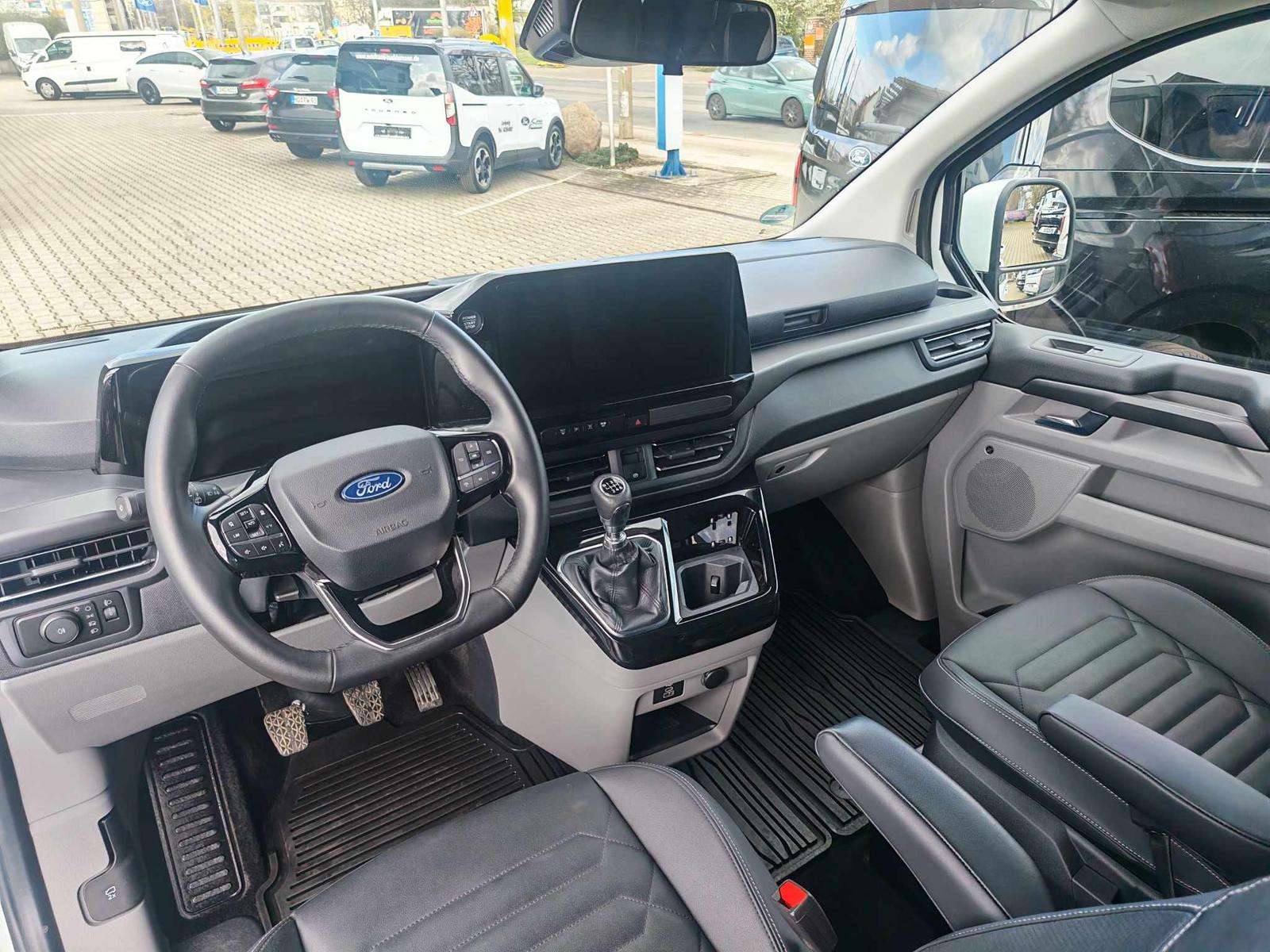 Fahrzeugbild eines Ford Tourneo Custom