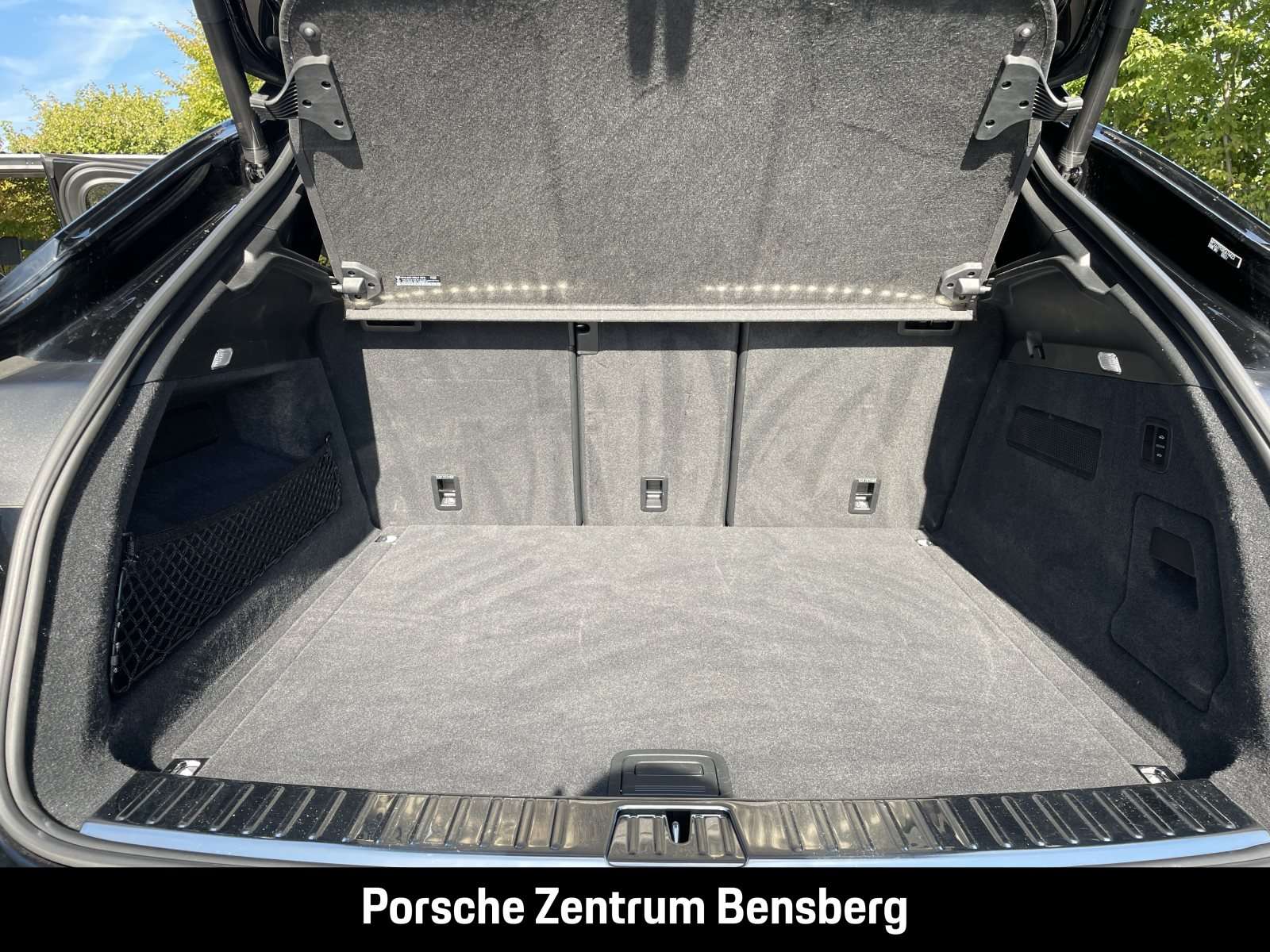 Fahrzeugbild eines Porsche Cayenne