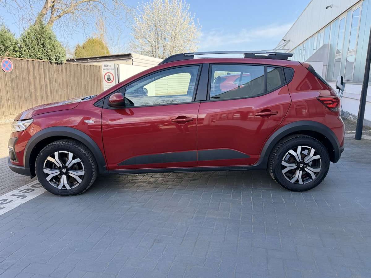 Fahrzeugbild eines Dacia Sandero
