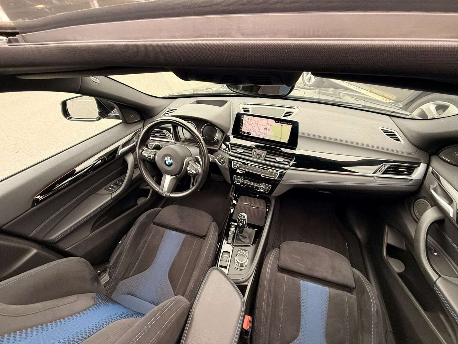 Fahrzeugbild eines BMW X2