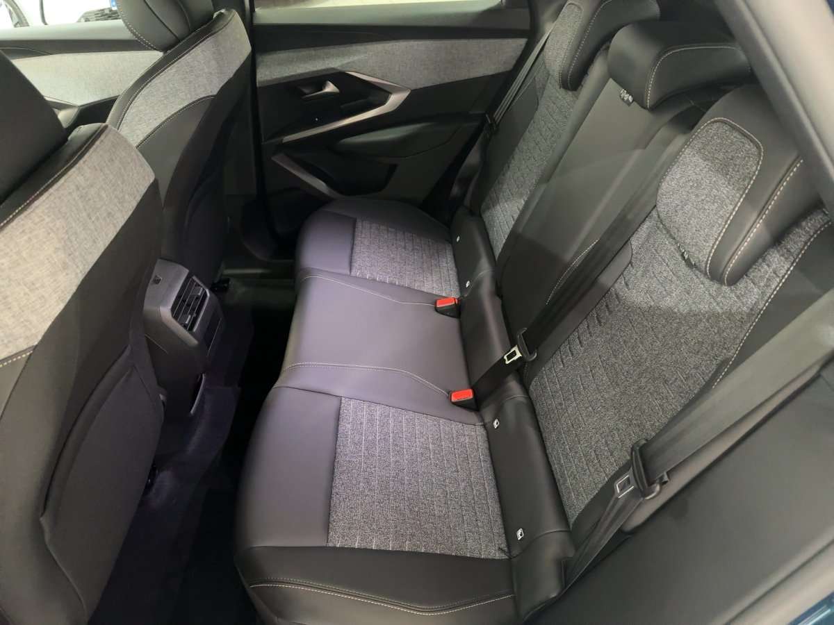 Fahrzeugbild eines Peugeot 3008