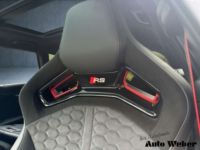 Fahrzeugbild eines Audi RS4