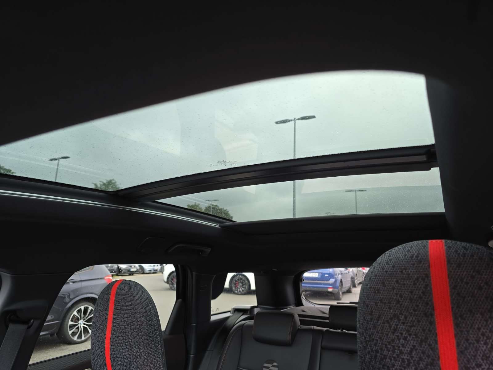 Fahrzeugbild eines MINI MINI