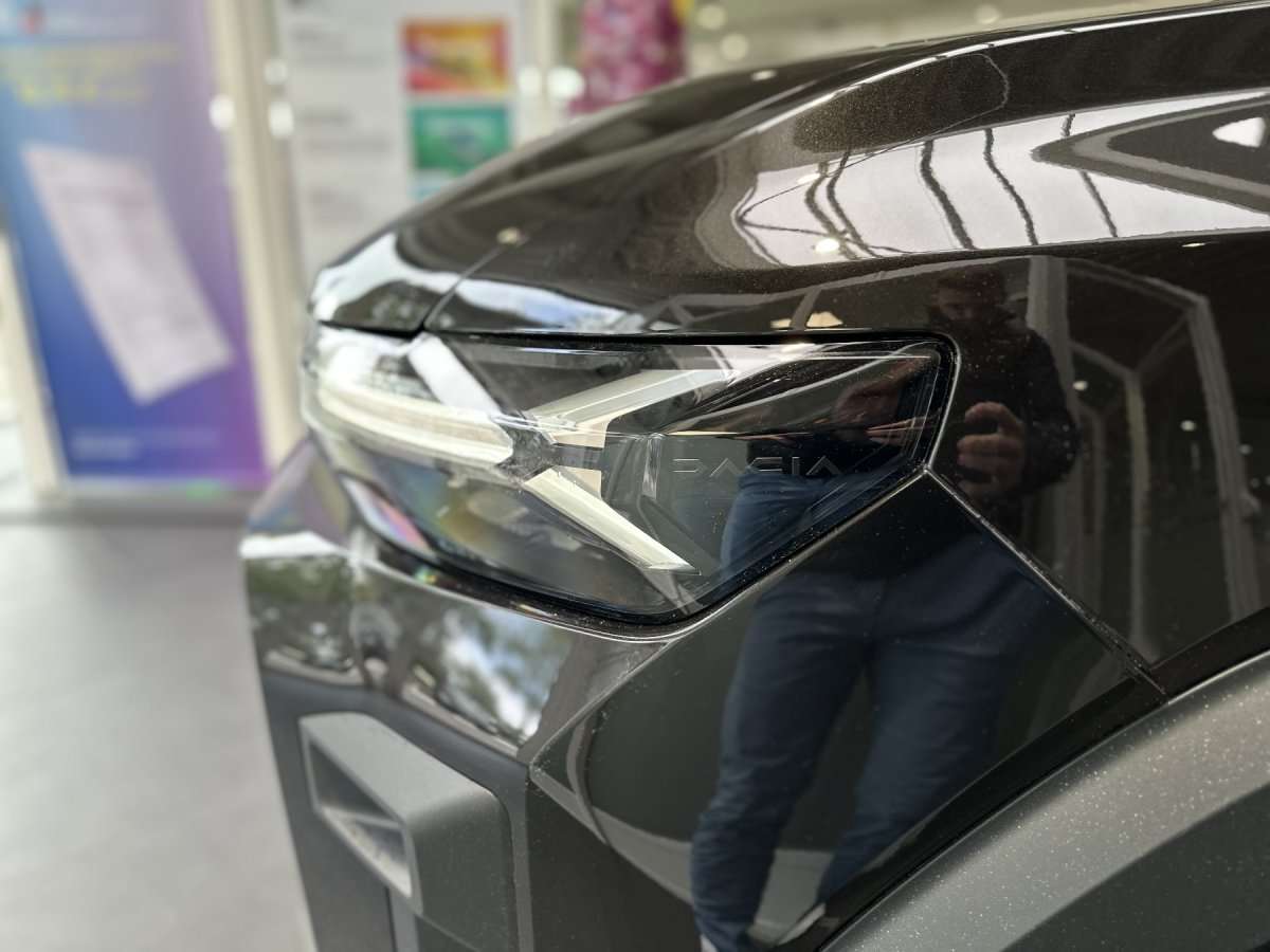 Fahrzeugbild eines Dacia Bigster