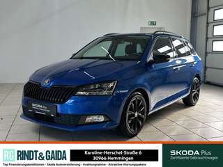 Schräge Frontansicht auf einen Skoda Fabia , freigestellt