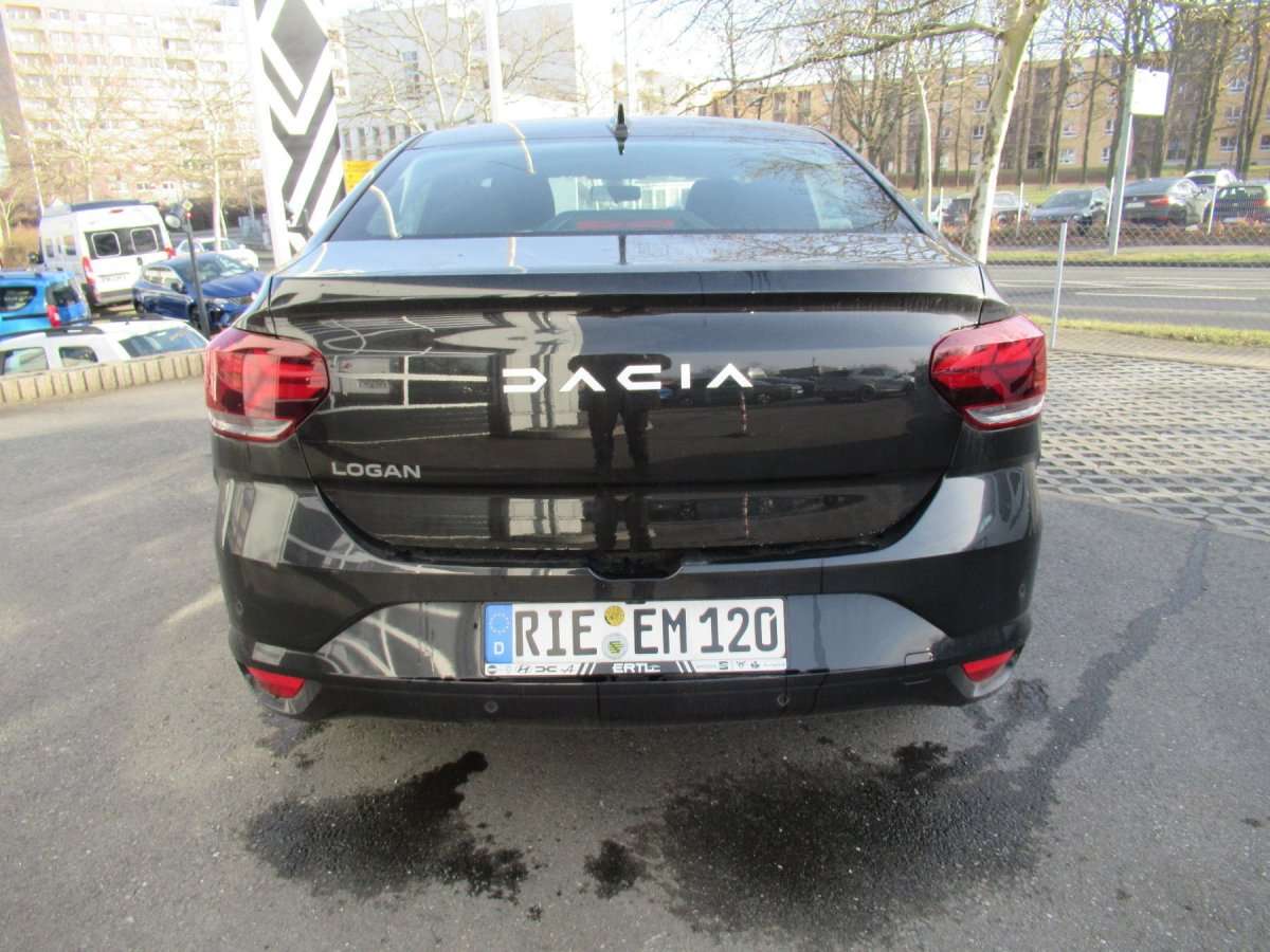 Fahrzeugbild eines Dacia Logan