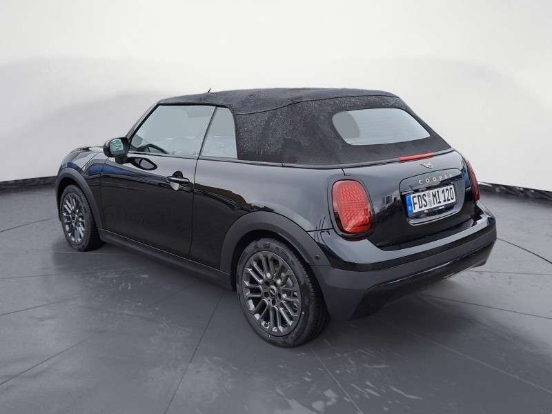 Fahrzeugbild eines MINI COOPER
