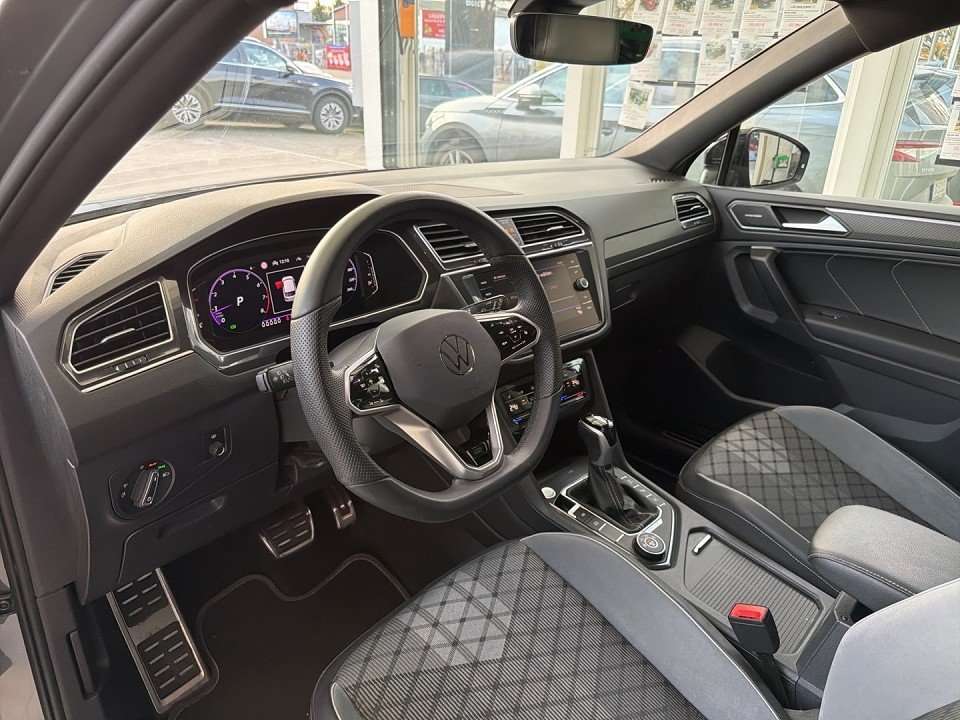 Fahrzeugbild eines Volkswagen Tiguan Allspace