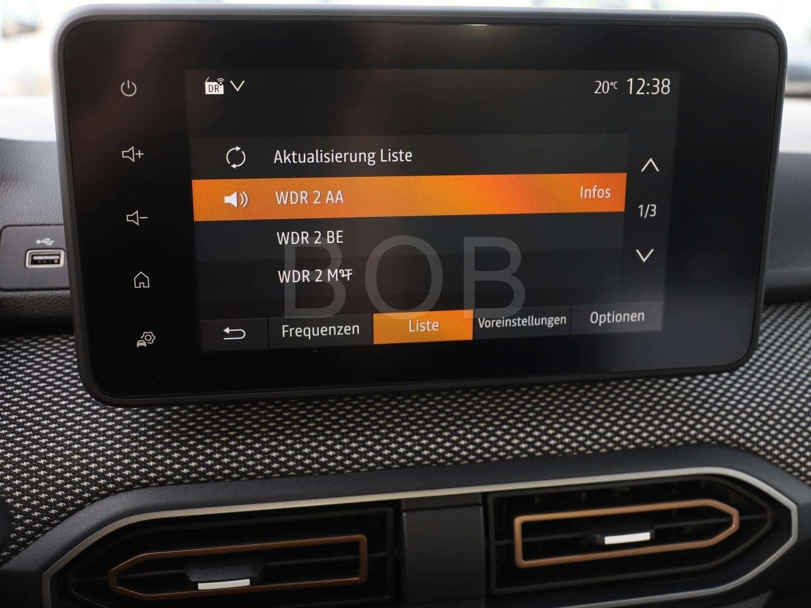 Fahrzeugbild eines Dacia Sandero