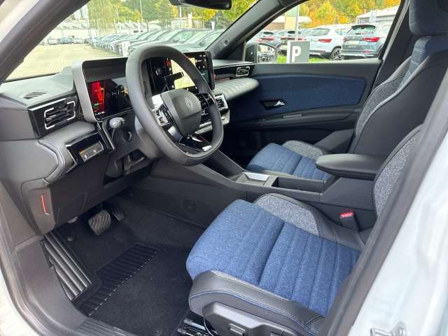Fahrzeugbild eines Renault 5 E-TECH