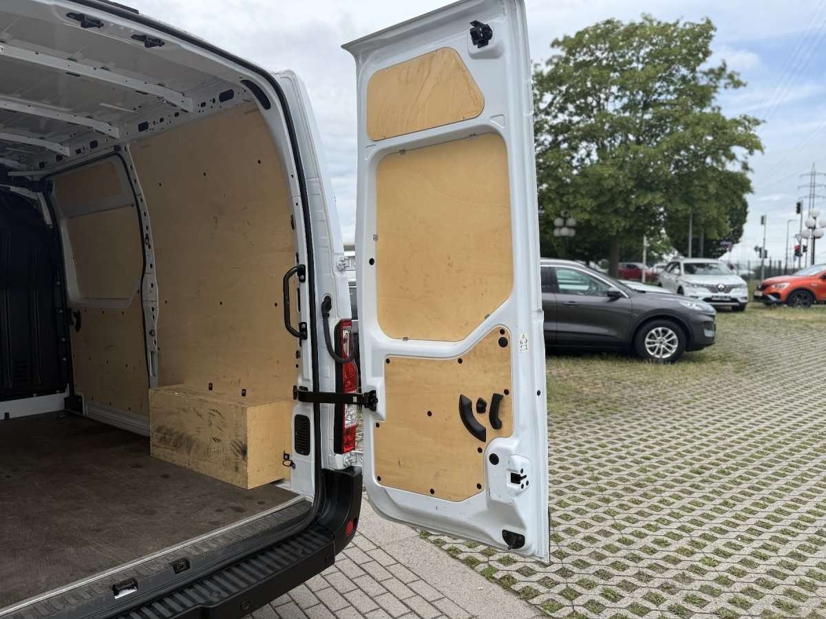 Fahrzeugbild eines Renault Master
