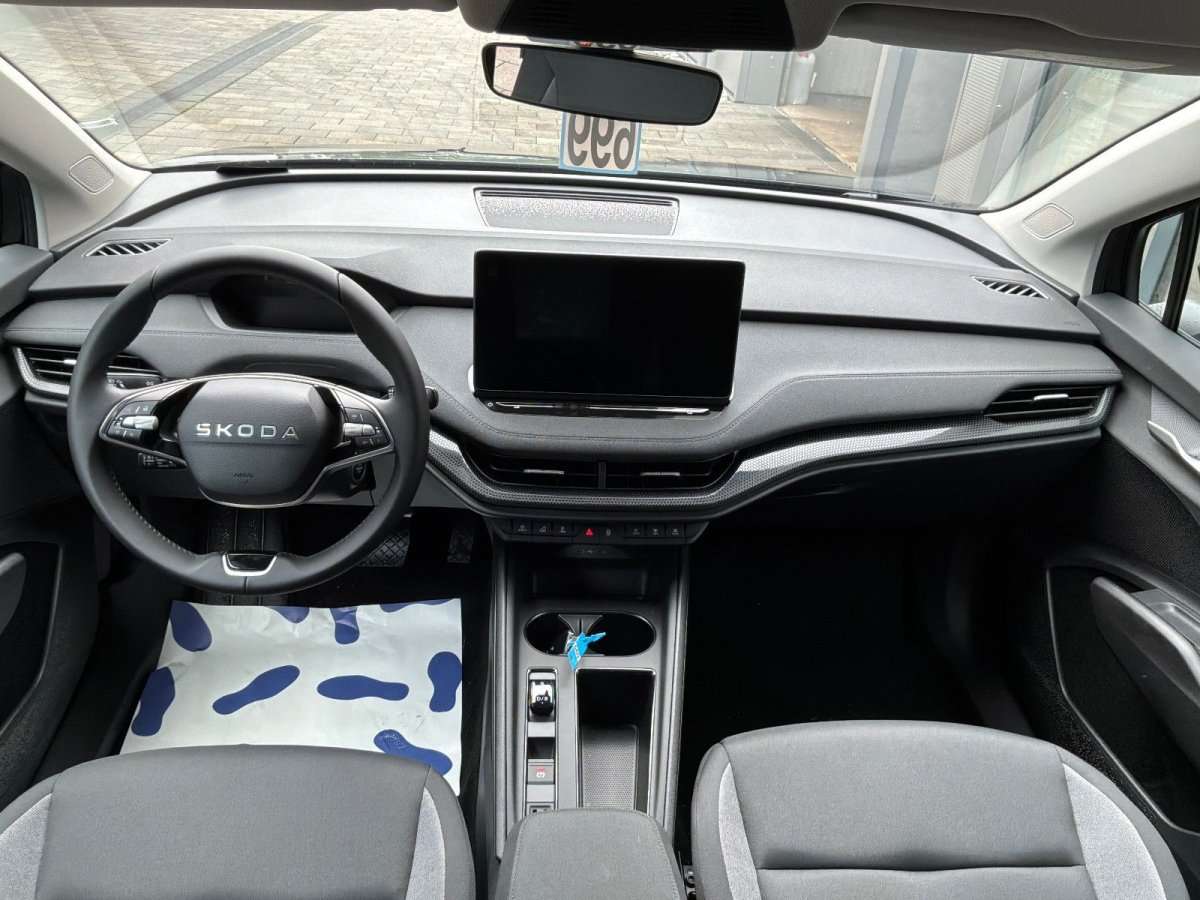 Fahrzeugbild eines Skoda ELROQ