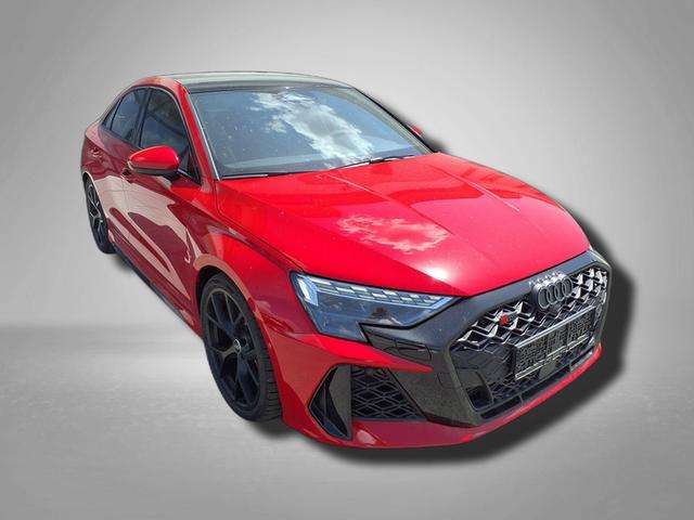 Fahrzeugbild eines Audi RS3