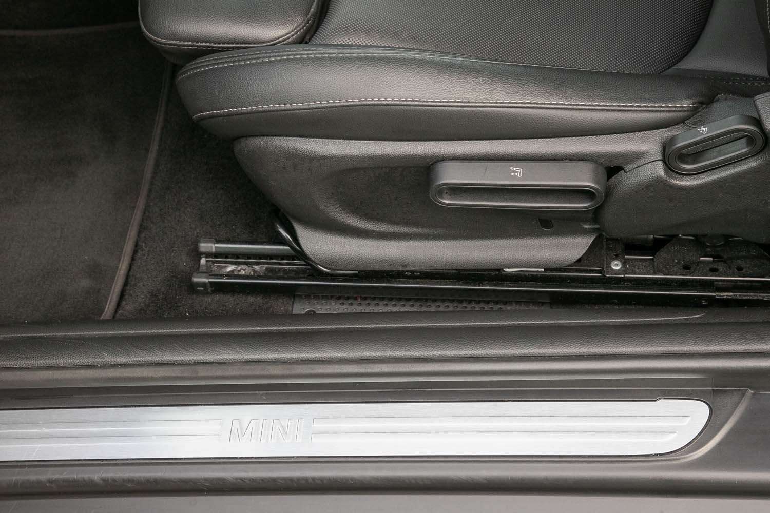 Fahrzeugbild eines MINI COOPER
