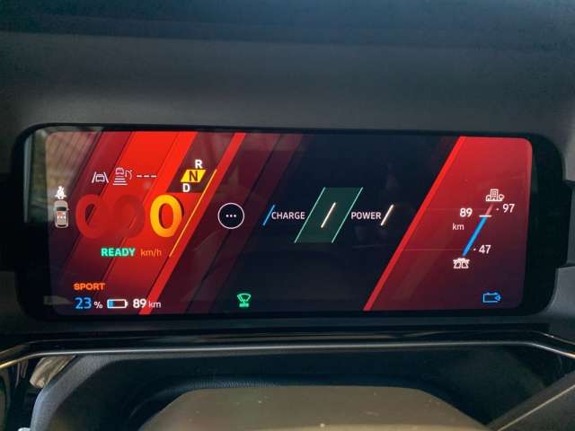 Fahrzeugbild eines Renault 5 E-TECH