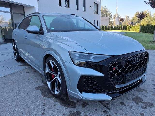Fahrzeugbild eines Audi RS Q8
