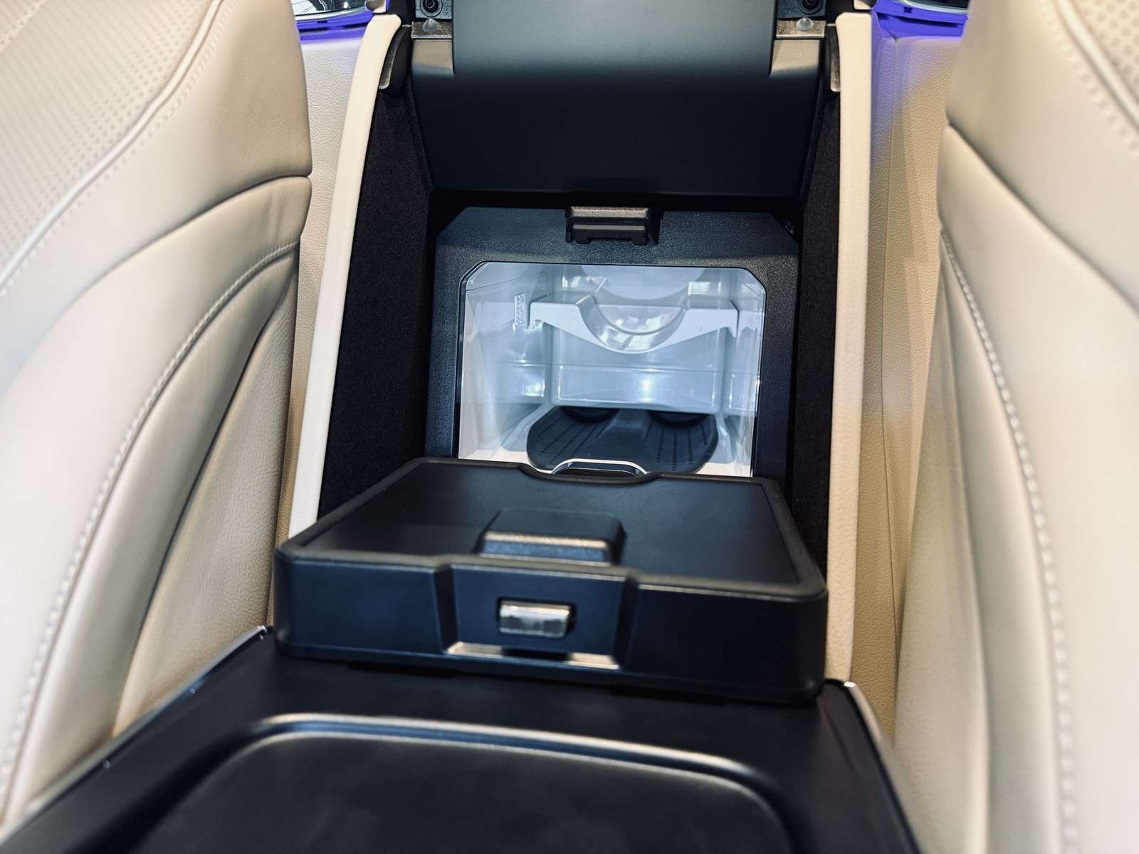 Fahrzeugbild eines Mercedes-Benz S-Klasse