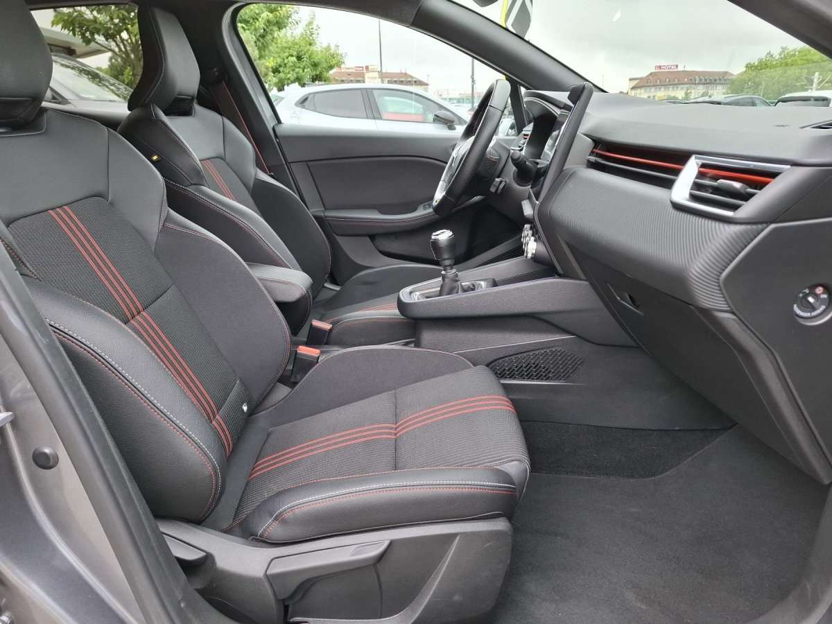 Fahrzeugbild eines Renault Clio