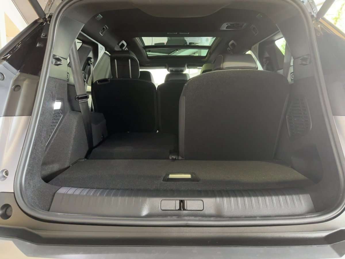 Fahrzeugbild eines Peugeot 5008