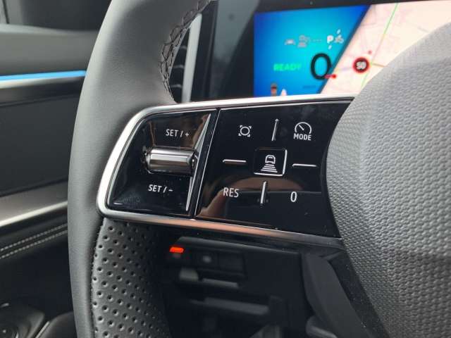 Fahrzeugbild eines Renault Rafale