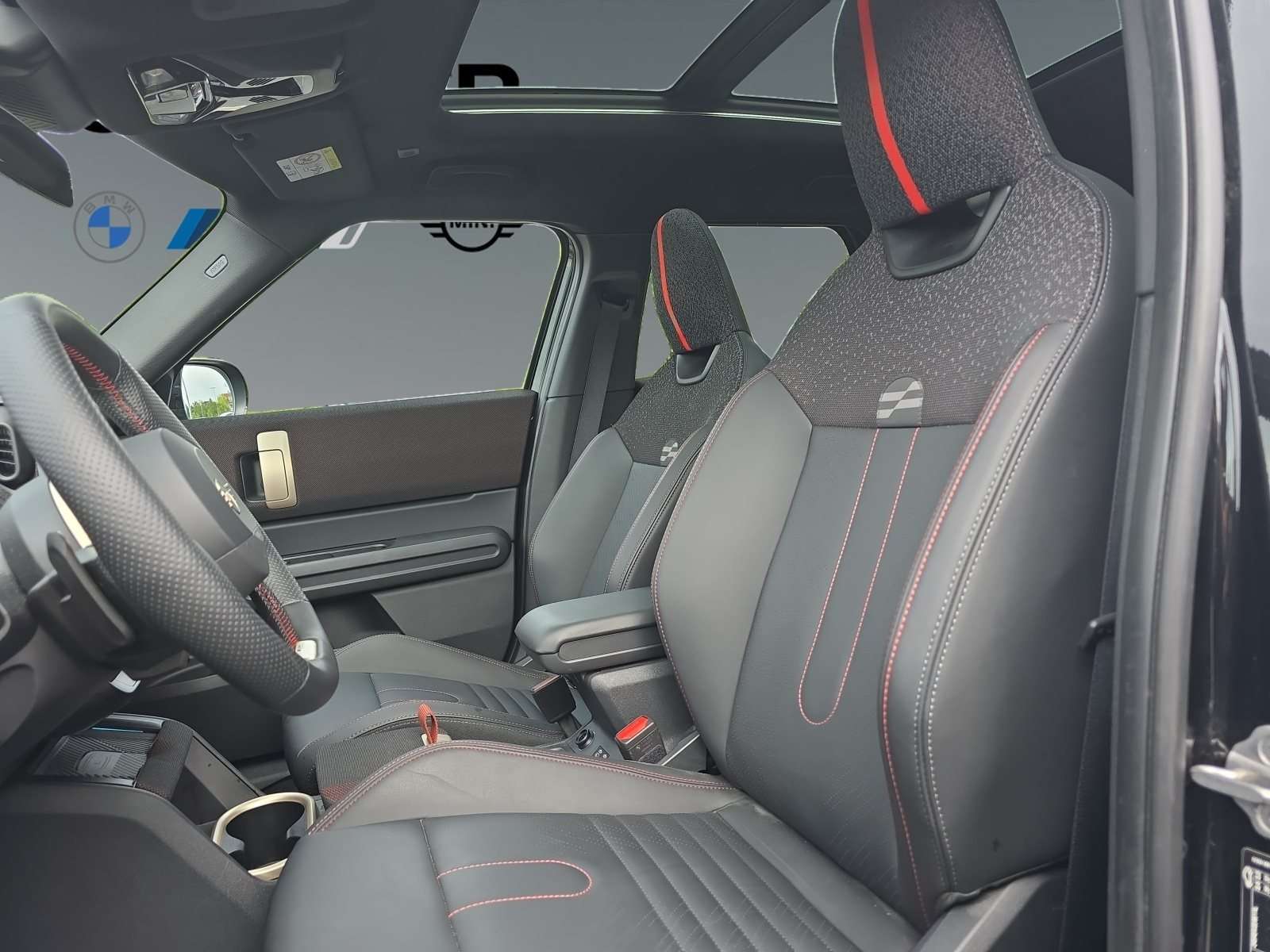 Fahrzeugbild eines MINI MINI