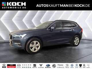 Schräge Frontansicht auf einen Volvo XC60 , freigestellt