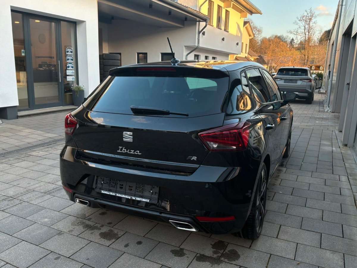 Fahrzeugbild eines SEAT Ibiza