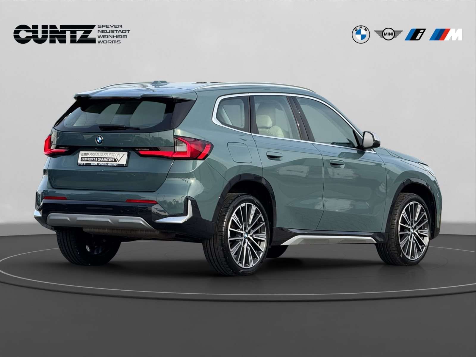 Fahrzeugbild eines BMW X1