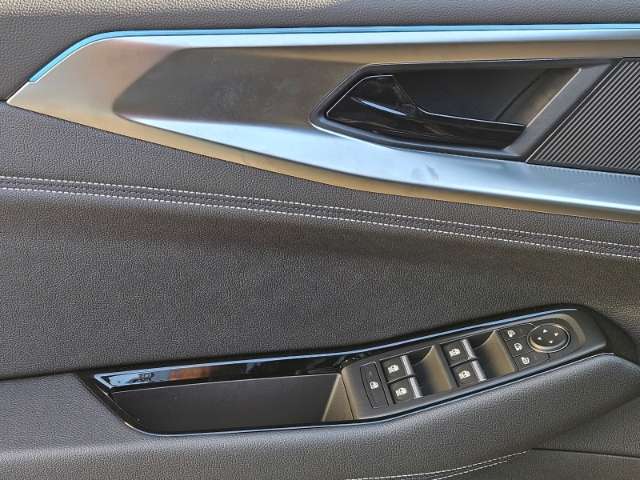 Fahrzeugbild eines Renault Rafale