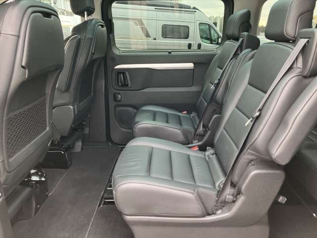 Fahrzeugbild eines Citroën SpaceTourer