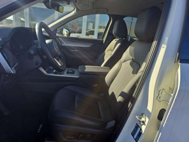 Fahrzeugbild eines Mazda CX-60