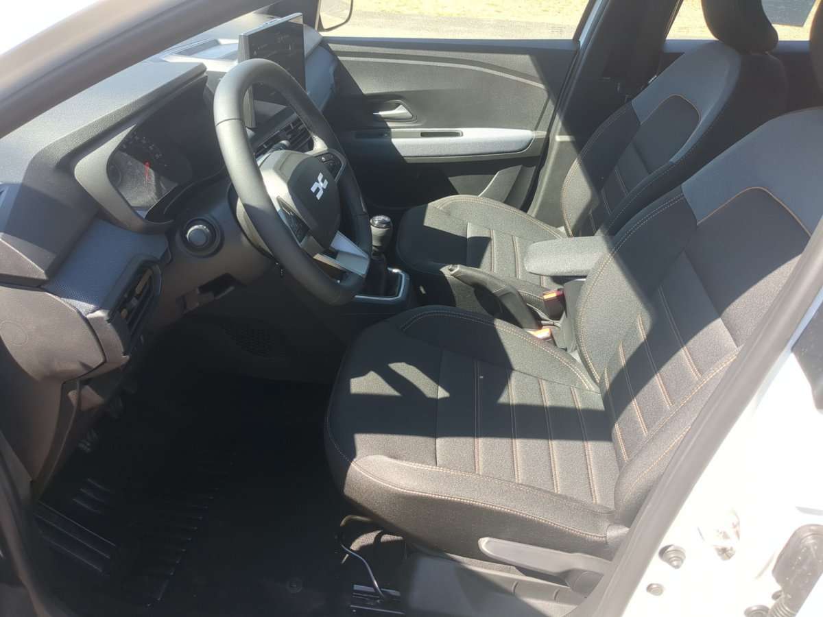 Fahrzeugbild eines Dacia Sandero